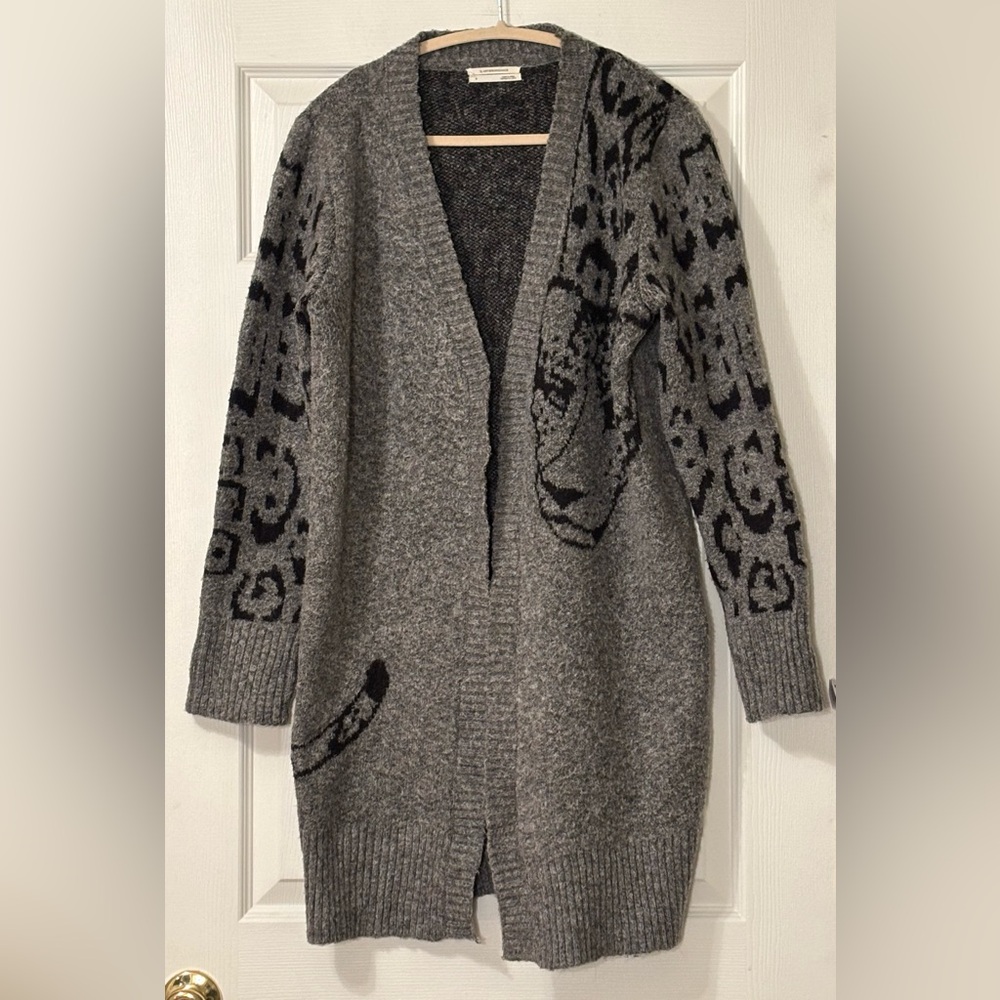 Anthropologie Gray Open-Front Cardigan with Black Leopard Print